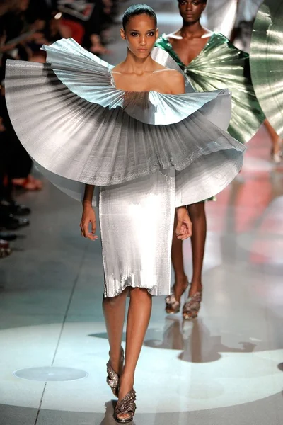 Look 38